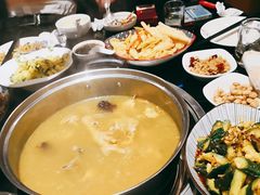 -丫丫汤膳打边炉(宏府408坊店)