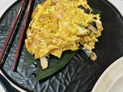 长寿菌三文鱼炒蛋-天鲜阁·海鲜粤菜·33年老字号(石槎白云站店)