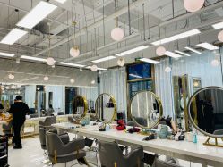 -5M HAIR SALON