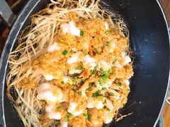 小鲜肉跳跳虾-何氏排骨(左家塘店)