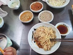 -裕兴记•蟹黄面馆(人民广场店)