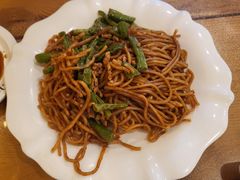 扁豆焖面-小牛锅贴(西环路店)