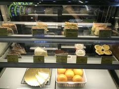 面包甜点陈列柜-猫山王创意蛋糕店(东城万达店)