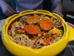 -多嘴超级肉蟹煲(杉杉国潮主题店)