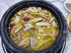 -南渝食府.墨脱石锅松茸鸡