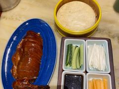 老北京挂炉烤鸭-情满四合院•京菜•烤鸭(动物园店)