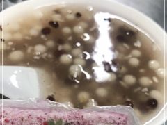 -芳婆糕团店(王府大街店)