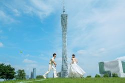 -莫兰迪婚纱摄影