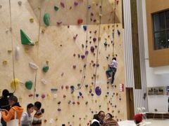 -ROCKPLUS攀岩馆(环宇城店)