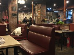 卡座-郑阿姨的家·이모네·韩料&烤肉(武川路店)
