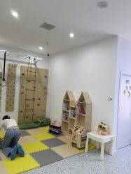 -熊小米专业儿童游泳馆