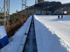 -采薇庄园四季滑雪场
