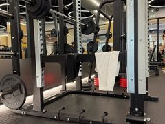 -Z&B Fitness Studio·Gym(前滩L+PLAZA店)