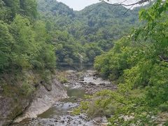 -燕子河大峡谷天坑仙境