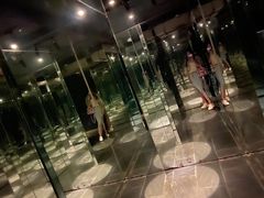 -穹六人间 people 6(岳阳路店)
