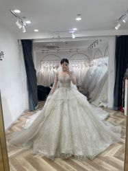 点击看大图 -予白婚纱礼服馆
