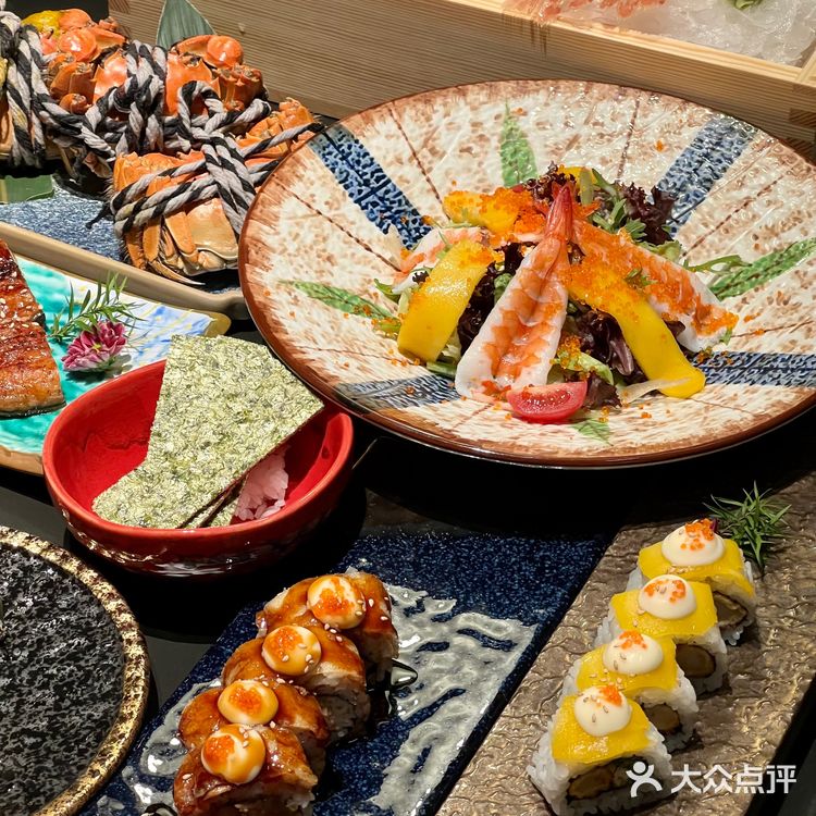 日料自由🍣悦竹吟开到济南万象城了！