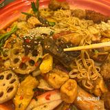 万物皆可烫！大盘子是他们家特色！一盘满满成都味道