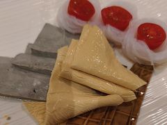 -小天鹅火锅·一线江景洪鼎旗舰店(洪崖洞店)