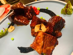 墨鱼汁葱烧澳洲牛-北京王府井希尔顿酒店·秦唐中餐厅Chynna