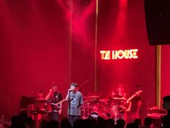 -TZ House音乐现场(来福士中心店)