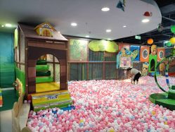 -万达宝贝王(乌鲁木齐德汇店)