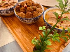 -马尔龙新疆饭店·清真(瑞景店)