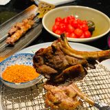 想吃肉就来迷迭巷，感受新疆人的豪爽