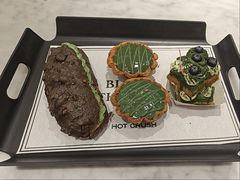 -HOT CRUSH趁热集合·现烤面包(上海环球港店)