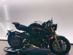 -TRACTION 运动中心(金融街店)