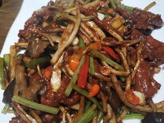 茶树菇炒牛柳-粗茶淡饭•陕菜•家常菜
