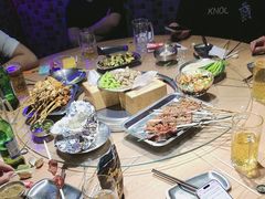 -马路牙子烧烤音乐酒馆(望京店)