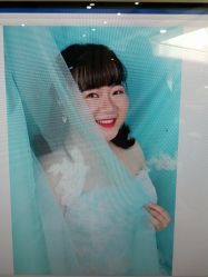 -现代经典婚纱摄影