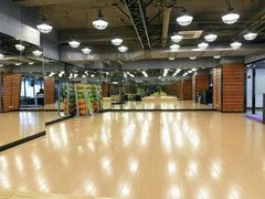 -威克健身游泳(万菱汇店)