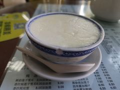 双皮奶汤丸-阿三麻蓉汤圆(顺光大厦店)