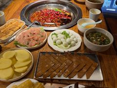 -城墙拐拐火锅(三峡广场黑金冠店)