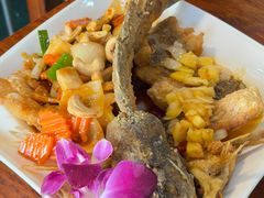 -Dang restaurant (patong phuket)