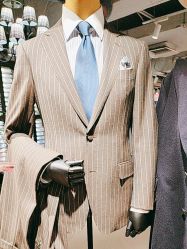 -BRANS PORO布朗斯伯勒西装高级定制·瑞璞西装(金陵店)