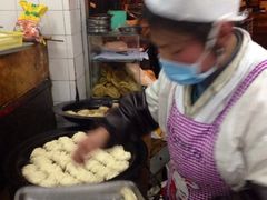 -黄阿姨锅贴大王(万航渡路店)