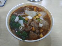 生烫牛肉面-江三王记牛杂馆(总店)