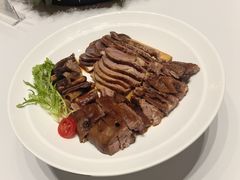 -红鼎豆捞·非遗鲍皇汤火锅(宝丰路店)