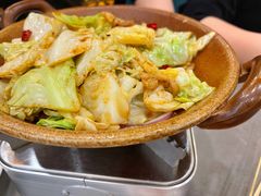 干锅包菜-浔味·山屿湖·正宗淳牌全鱼宴老字号