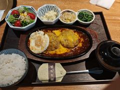 -炼火烤肉店