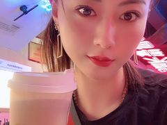 -沪上阿姨鲜果茶(世茂广场宽厚里店)
