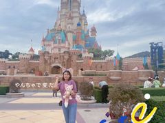 -小镇影院迪士尼小熊Duffy与他的朋友合影地