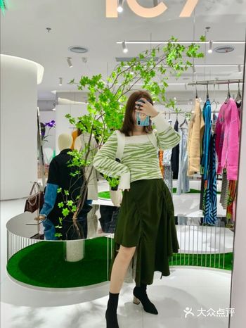 受各种事情影响，原本计划的出国旅行泡汤了 上海总下雨