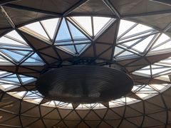 -上海滴水湖皇冠假日酒店