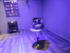 -VR 间客漫·PS电玩·虚拟现实包间游戏电竞(街道口店)