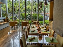 -两咖啡自助餐厅(静安香格里拉酒店)