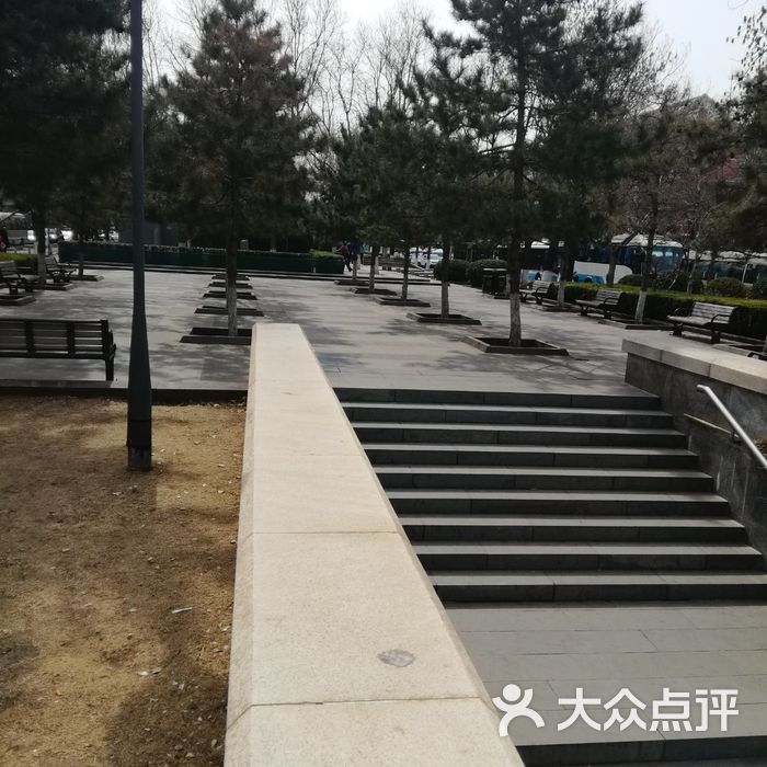 皇城根遺址公園